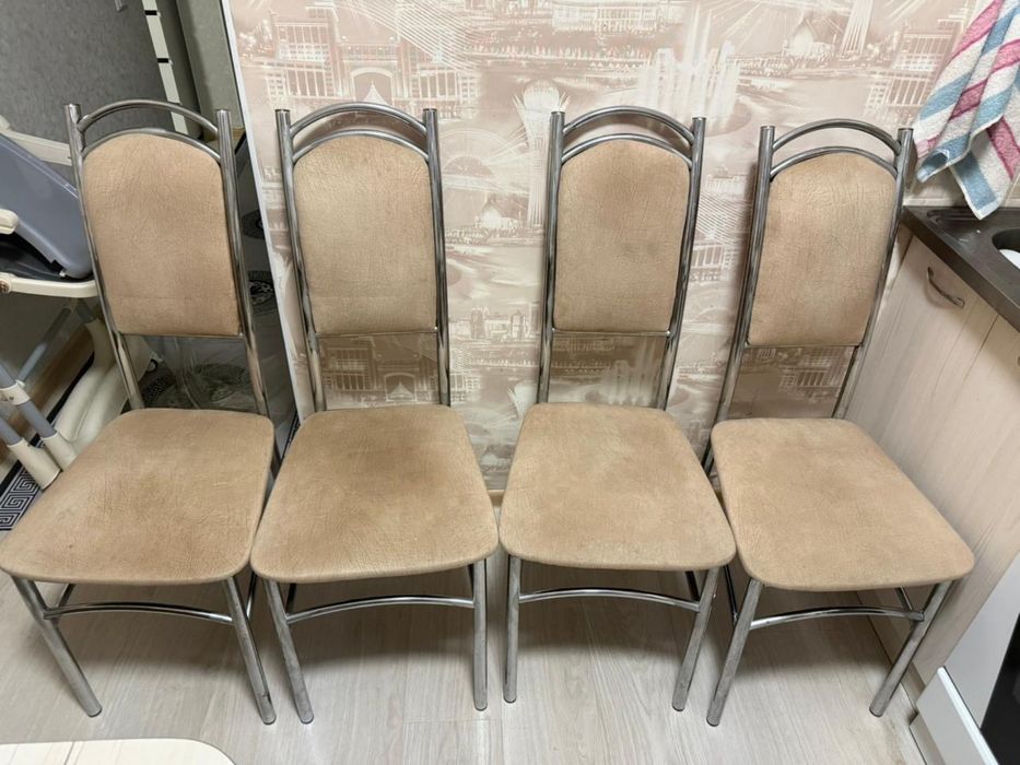 Столы со стульями