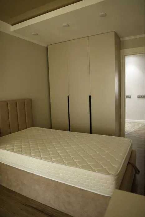 Zudlik bilan ijaraga beraman 3 xonali kvartirani shayxantoxurda 306*