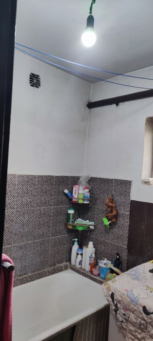 Dom 2 xona srochna sotiladi