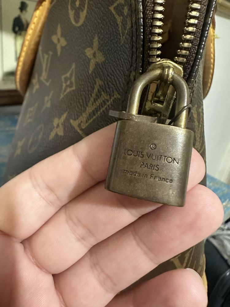 Geanta vintage Louis Vuitton Alma 307