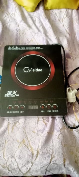 Продам электро плиту