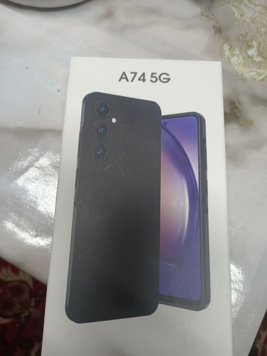 Продам новый телефон Самсунг 74 .5G