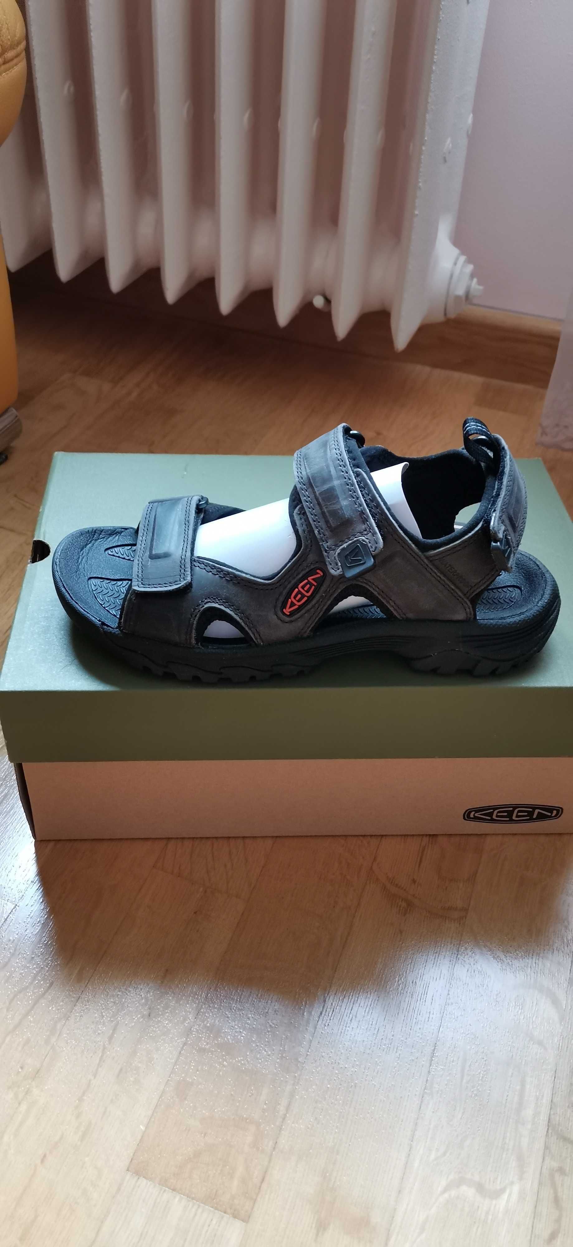 Sandale trekking, marime 40