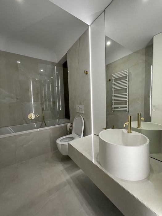 Proprietar / Studio Dublu Cortina North- designer