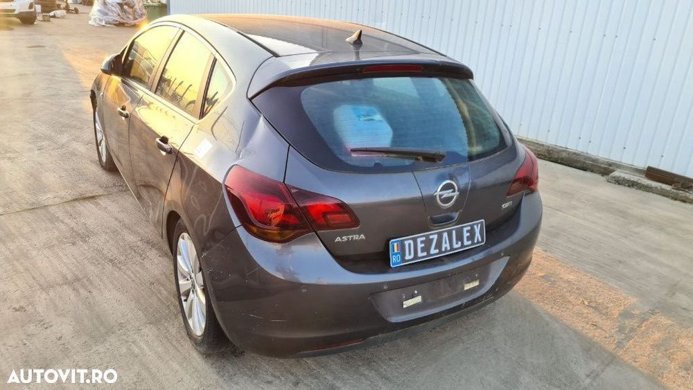Dezmembrari Opel Astra J 1.7 CDTi VOLAN STANGA KIT AIRBAG KIT SCHIMBARE VOLAN