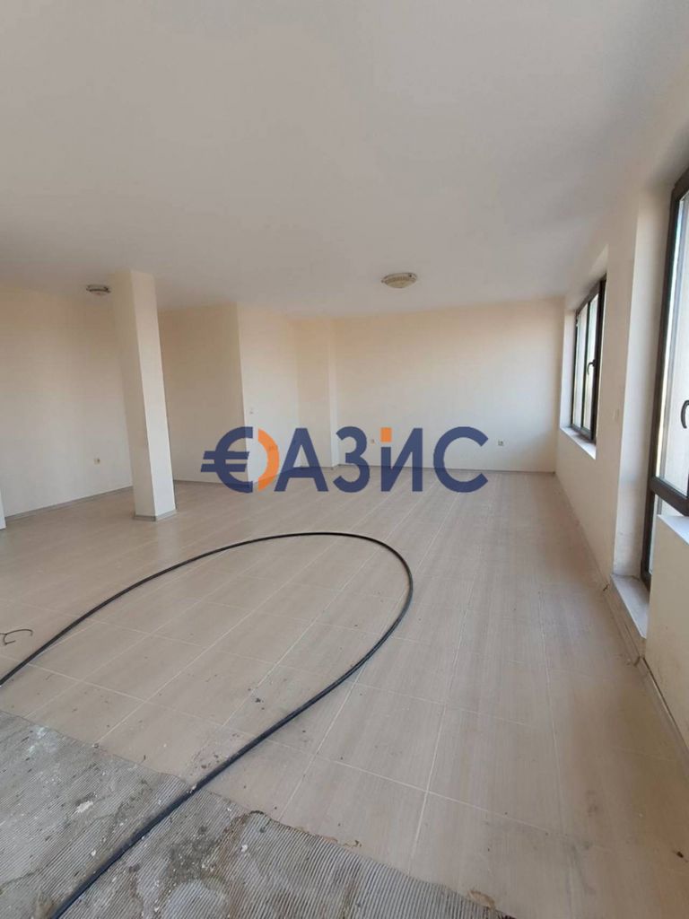 Продава се Тристаен апартамент в с. Равда, Област Бургас - 139 кв.м за 960 €/кв.м - Снимка #5