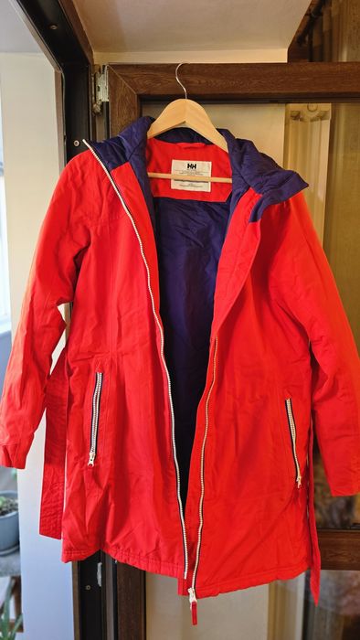 Geaca HH, de toamna-iarna,in stare buna.