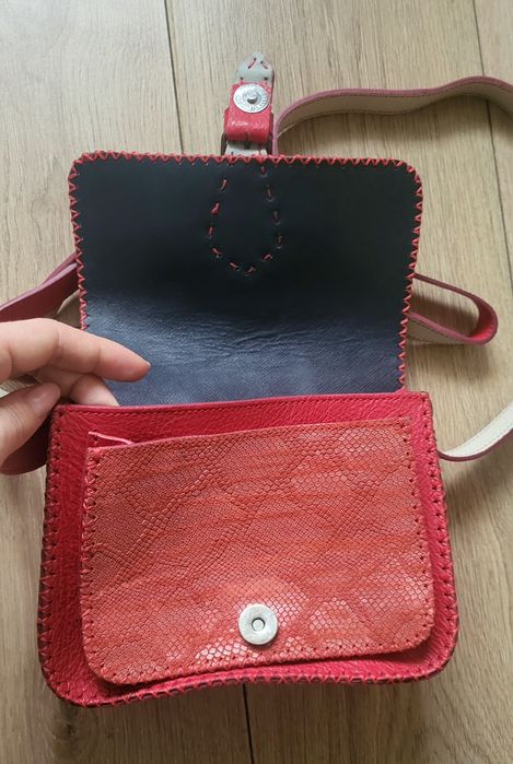 Poseta rosie piele handamde