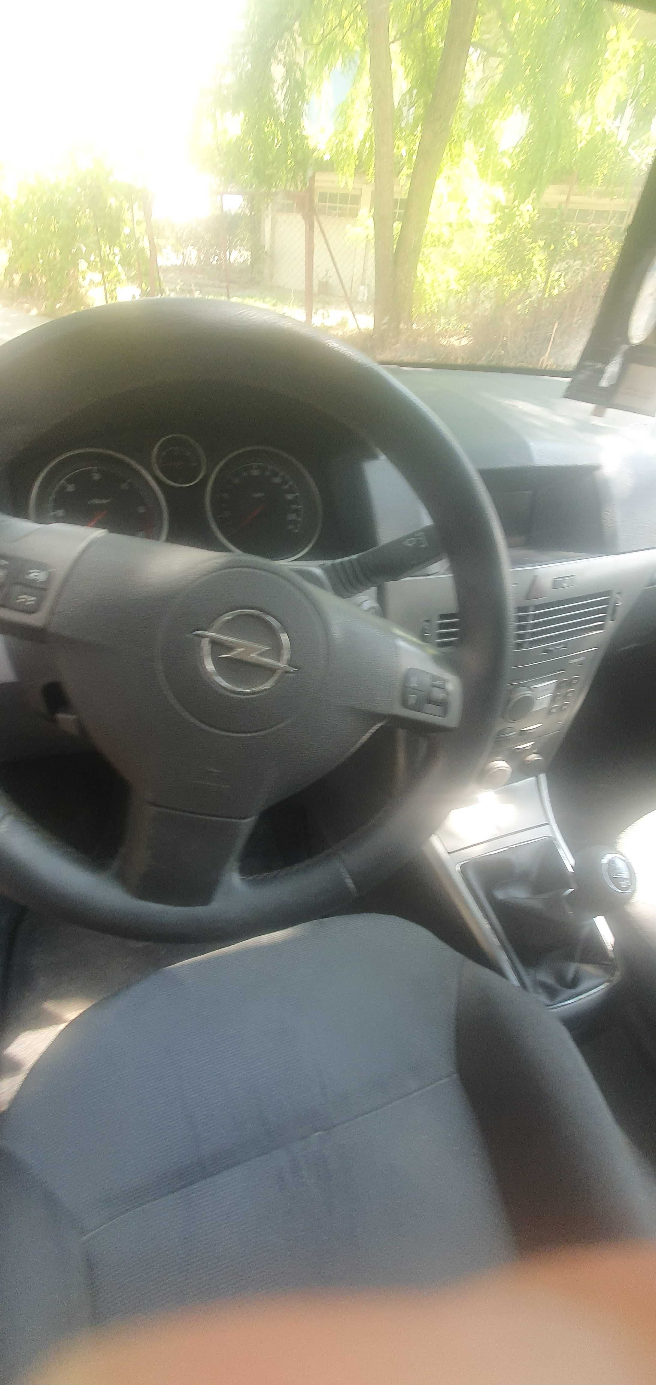 Opel Astra H CDTI 1.7 Diesel 2004 г.