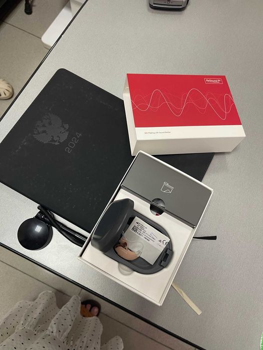 Слуховой аппарат Resound продам