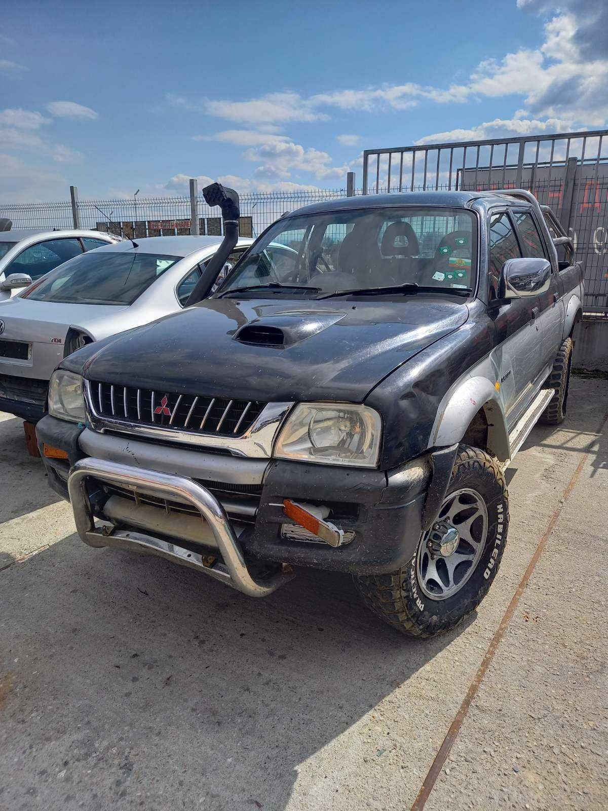 MITSUBISHI L200 2.5 TD ръчка . Митсубиши Л200 2.5 ТД 87 к.с. 01г