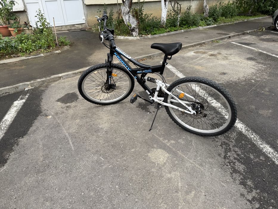 .   .      Bicicleta.  .   .
