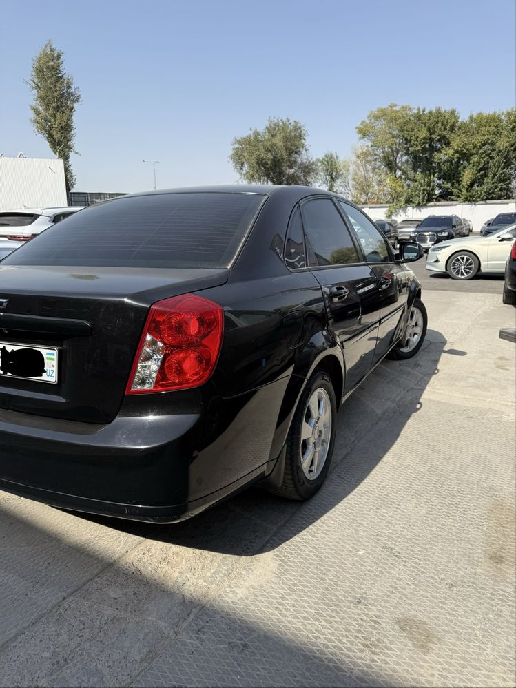 Chevrolet Gentra AT