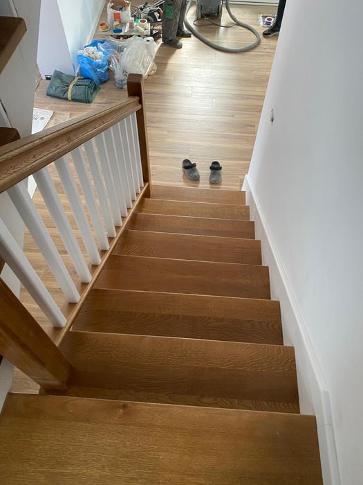 Scări interioare din lemn