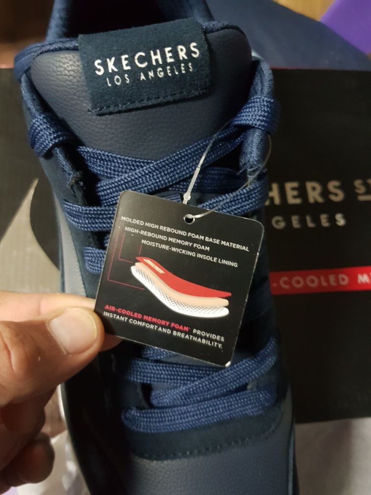 Vand adidași Skechers nu Nike