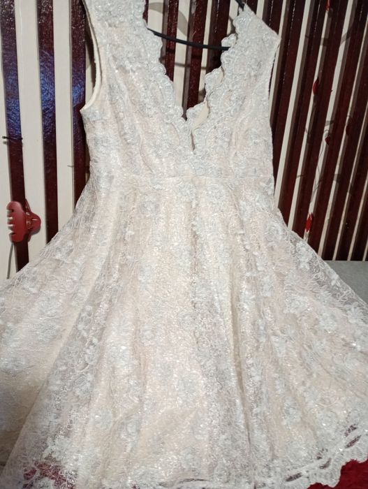 Rochie eleganta, făcută pe comanda,