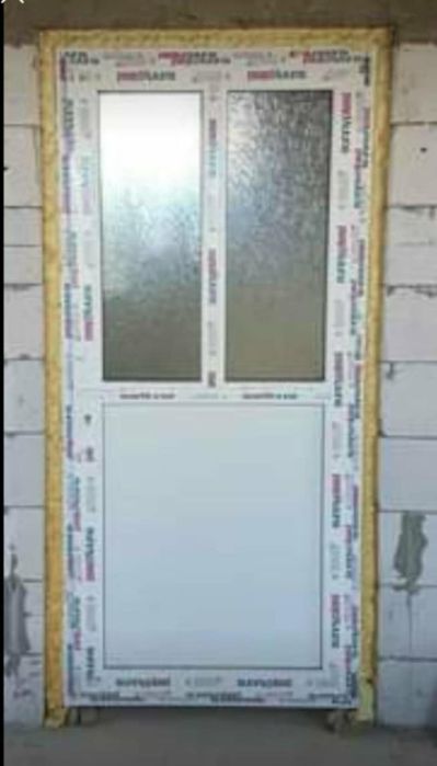 Tâmplărie PVC. Uși și geamuri la comandă