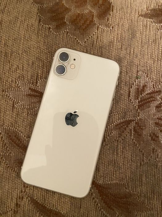 айфон 11 сатылады жагдайы жаксы ………………………………….