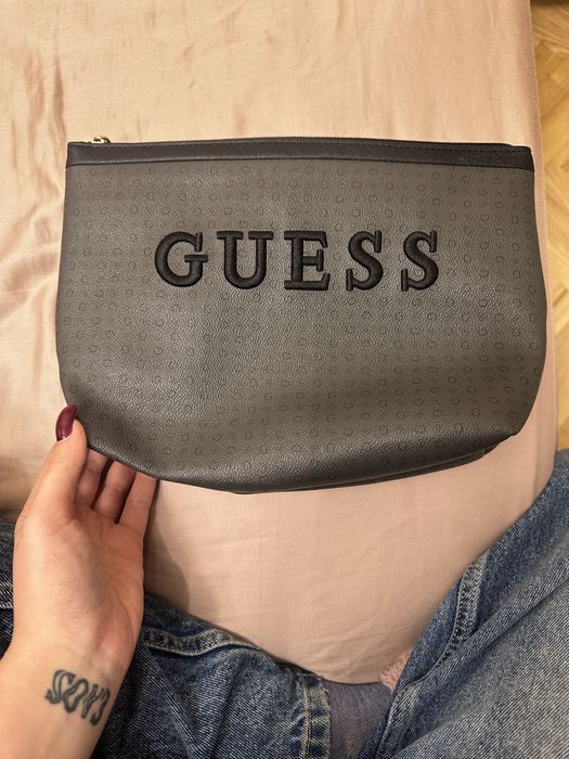 Clutch Клъч guess