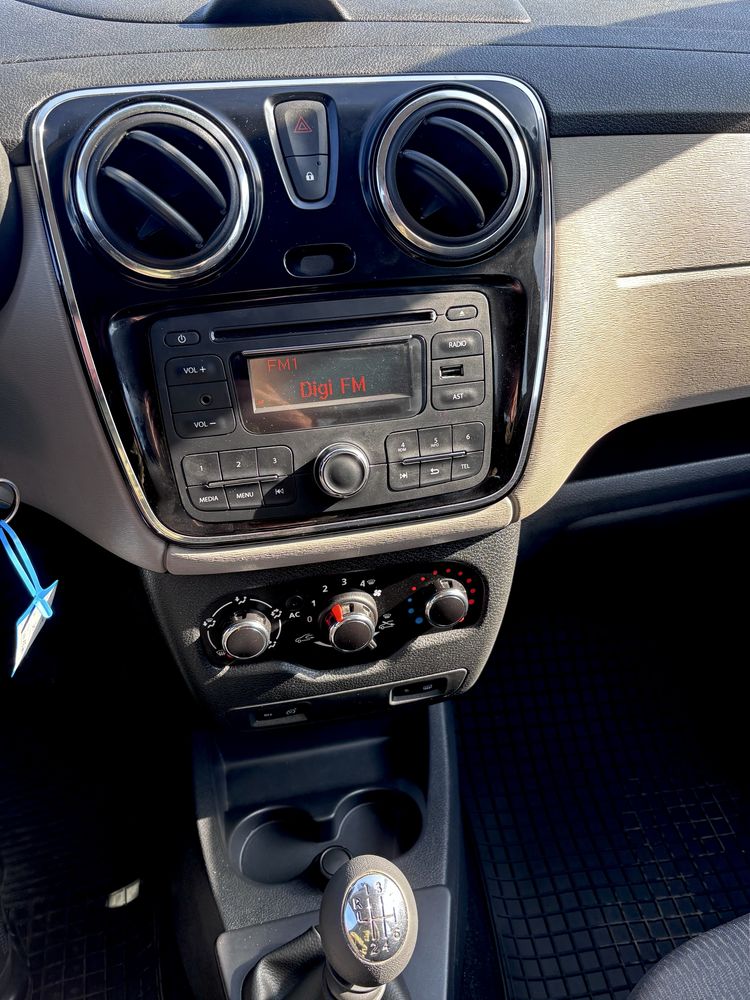 Dacia Lodgy 1.5 dCi, 110 CP