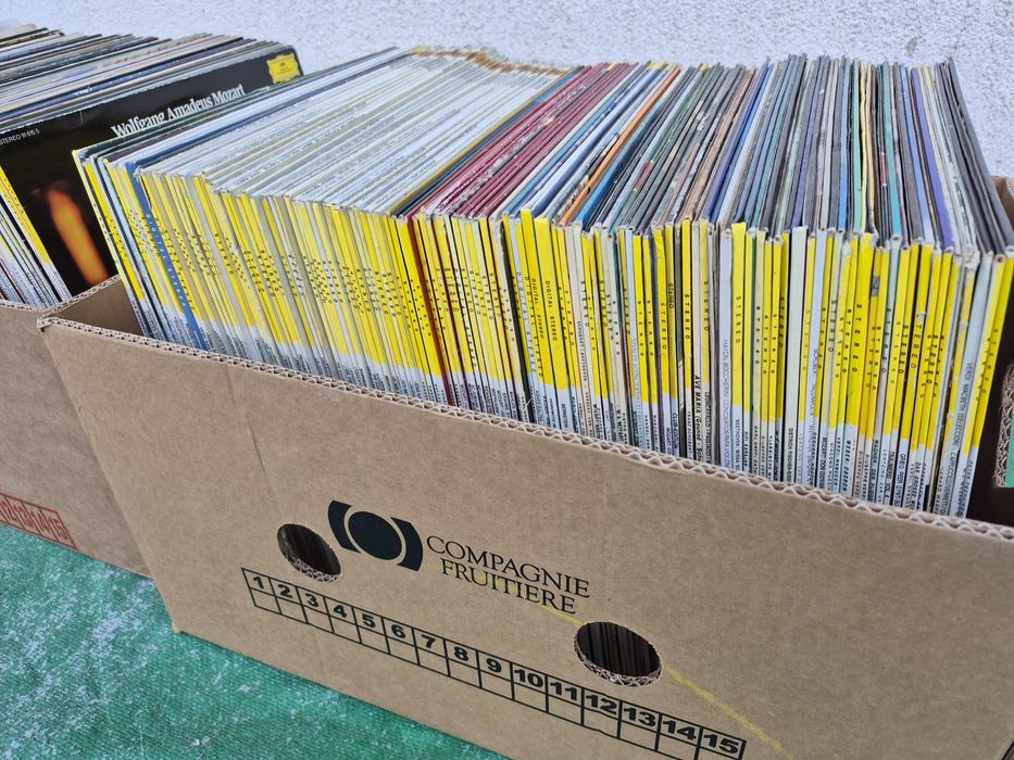 Vând 200lp Discuri Vinil colectia Deutsche Grammophon muzica clasica