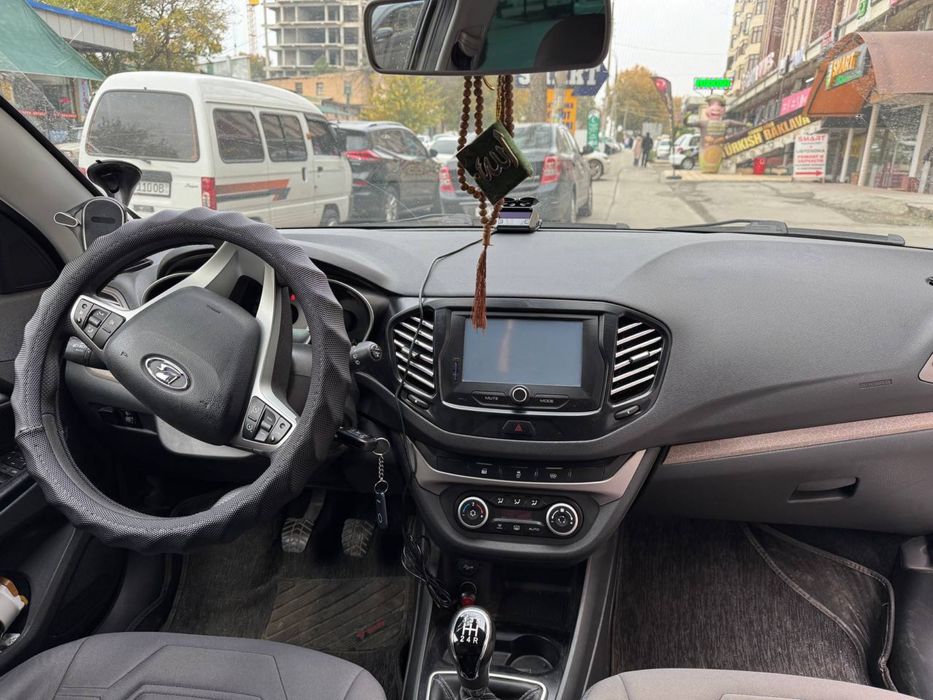 Лада веста св 1.8 2019 год, бензин+метан, старлайн пульт, 107 000 проб