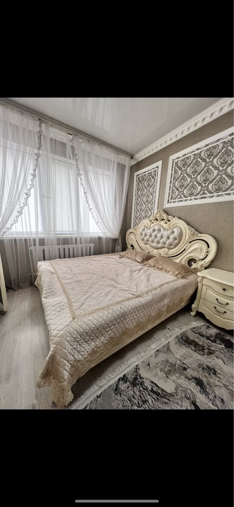 Продам роскошную  королевскую спальную гарнитуру