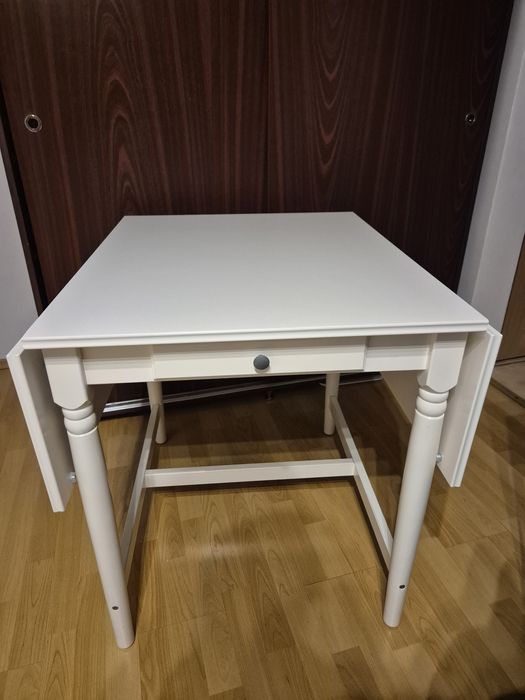 Masa cu extensie plianta