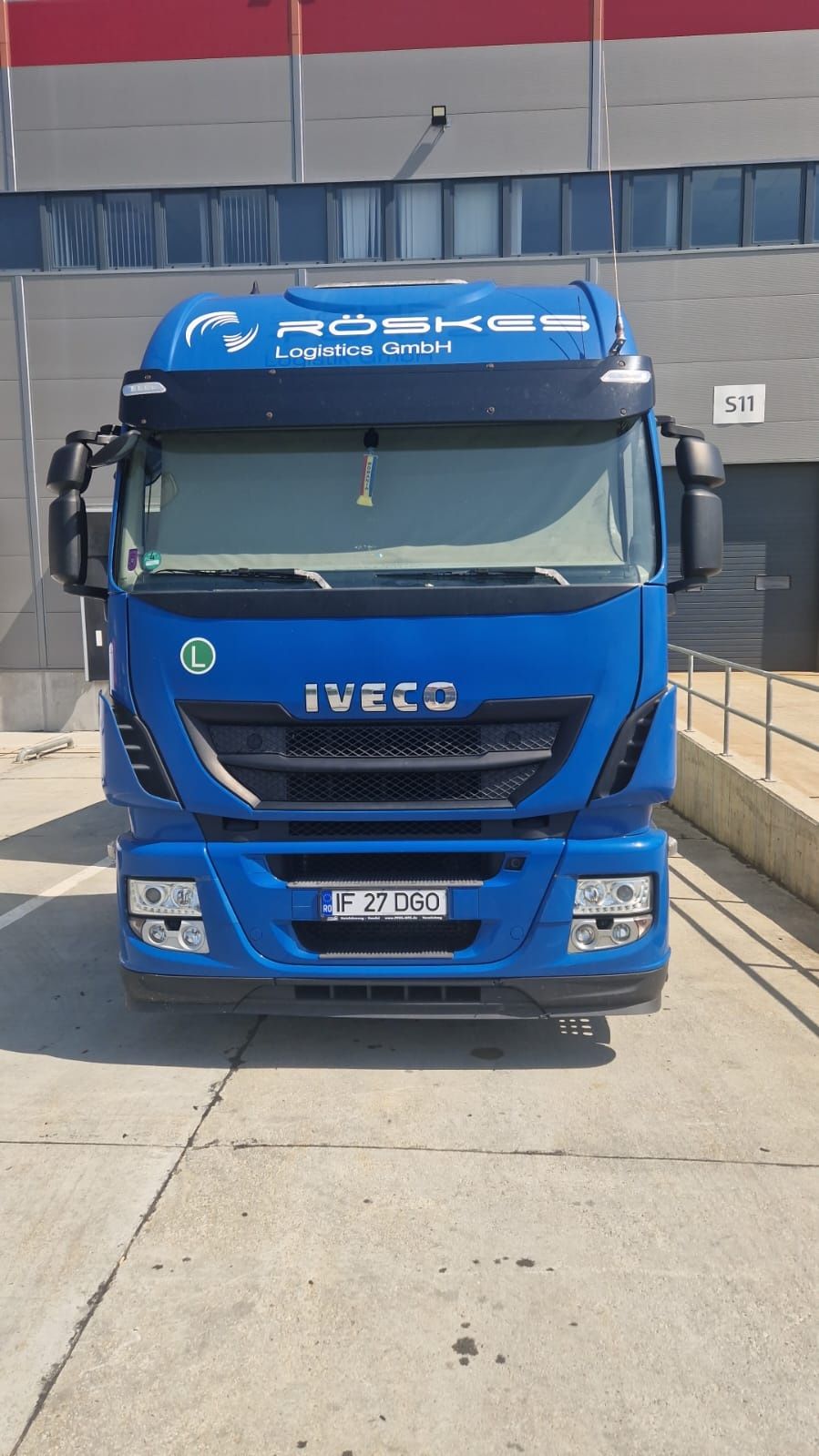 Iveco Stralis 460 schimb cu miniexcavator
