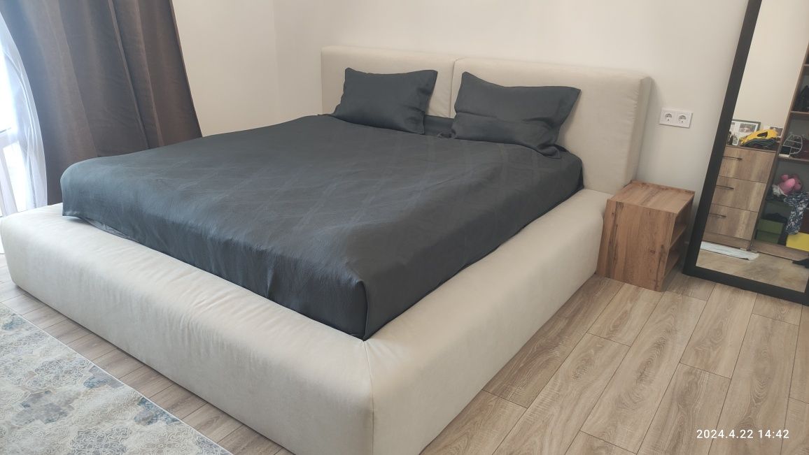 Мягкая мебель кровати постели
