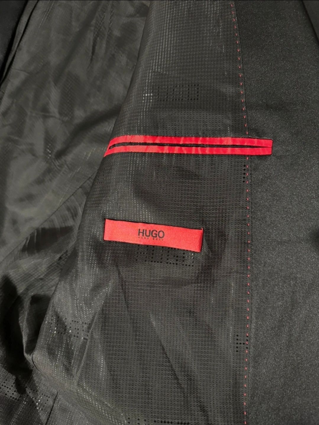Sacou Hugo Boss Original,Nou cu eticheta,marime 52,L/XL,Negru!Id.Nunta