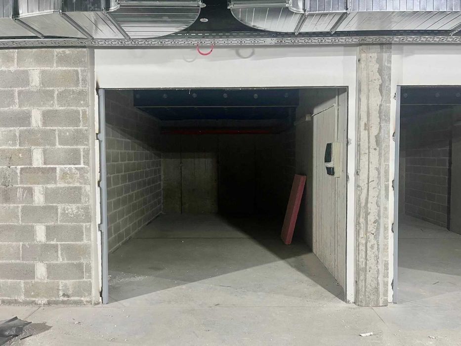 Продава се Тристаен апартамент в София, Малинова долина - 97 кв.м за 2310 €/кв.м - Снимка #12