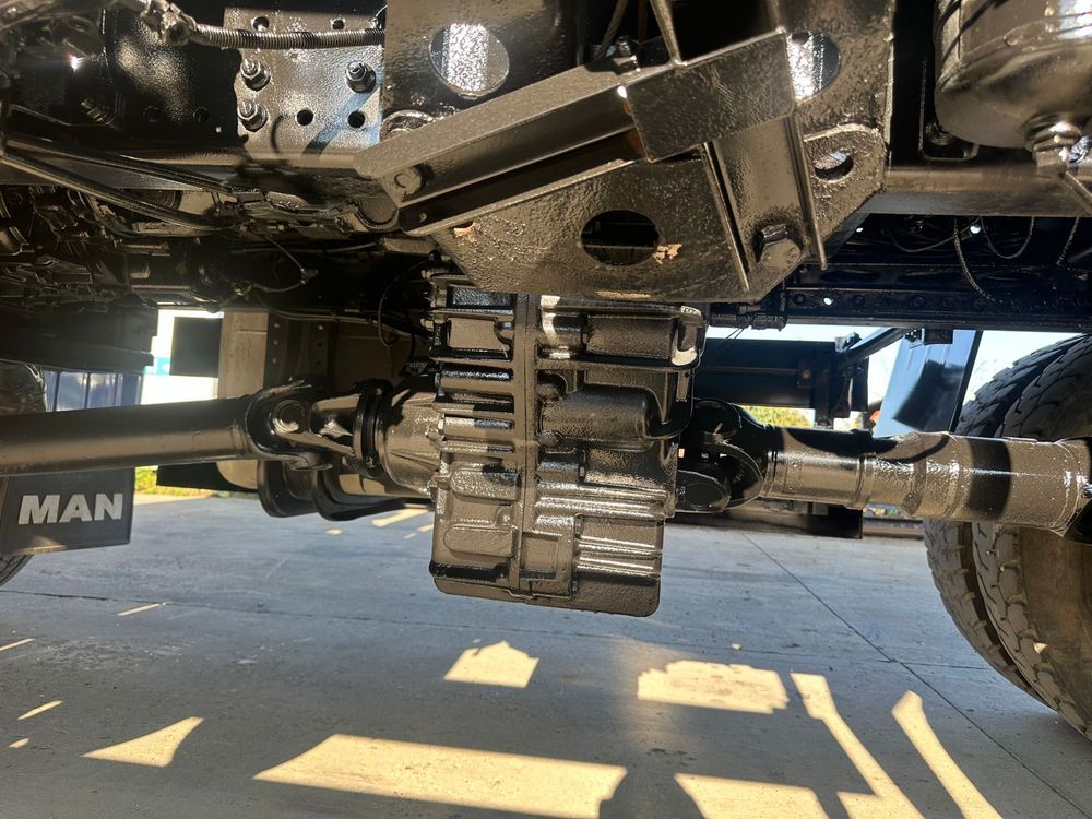Man 6x6 basculabil