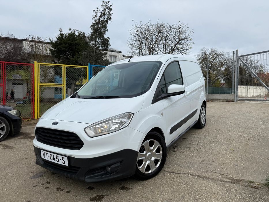 Ford Transit Courier mod 2017 diesel 1,5/euro 5 clima, recent adus !