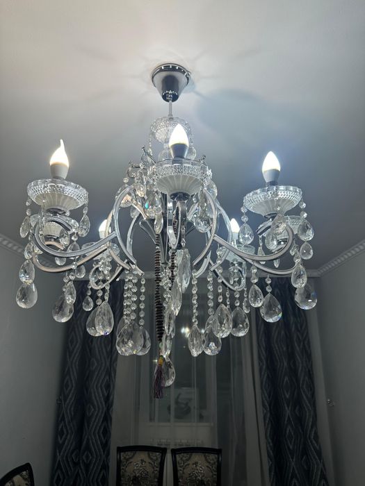 Люстра для гостиной