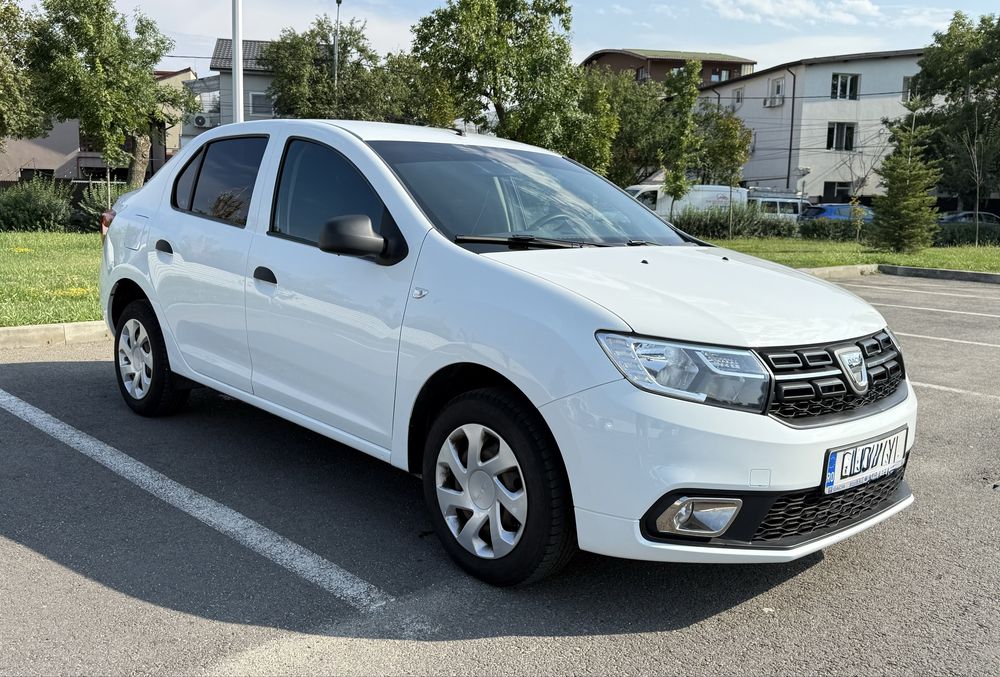Dacia Logan doar 49.000 km, stare noua