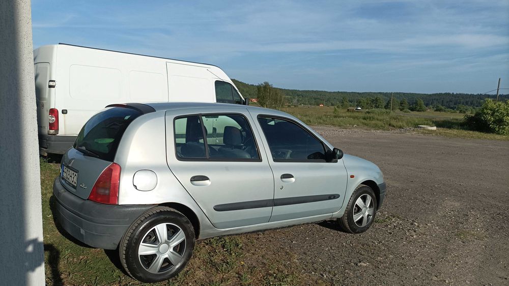 Vând autoturism pentru programul rabla