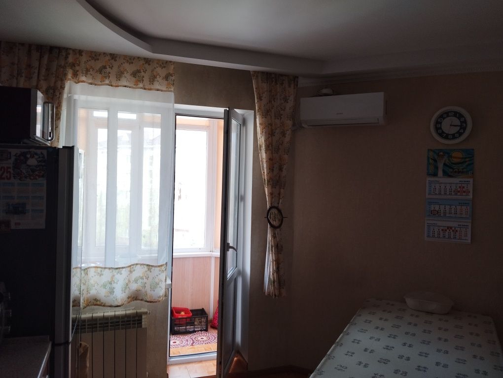 Продается 4-х комнатная Квартира в Центре