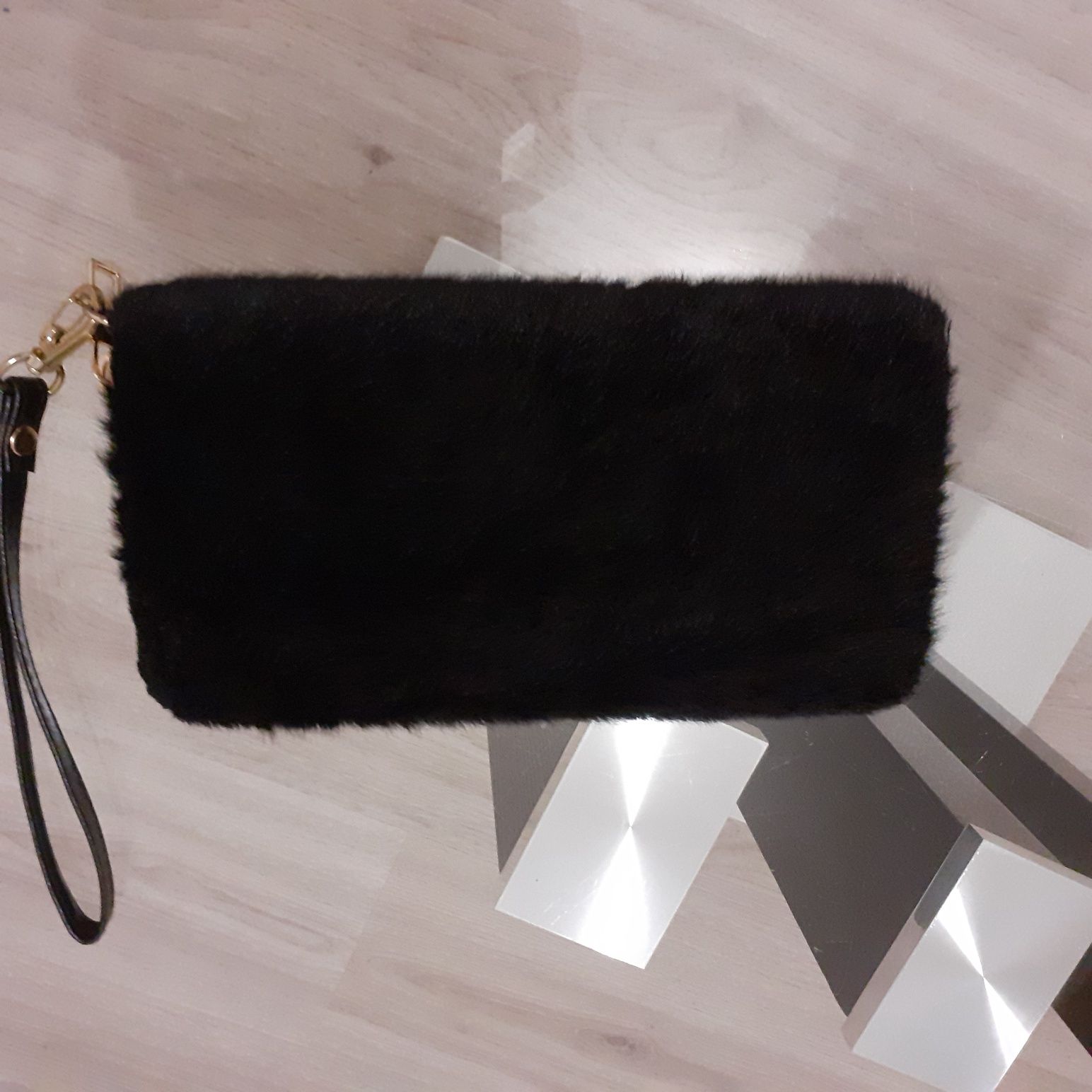 Чанта Prada,Calvin  Klein ,Armani Exchange