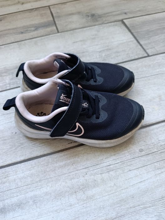 Маратонки Nike за момиче