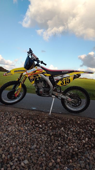Cross Suzuki RM-Z250