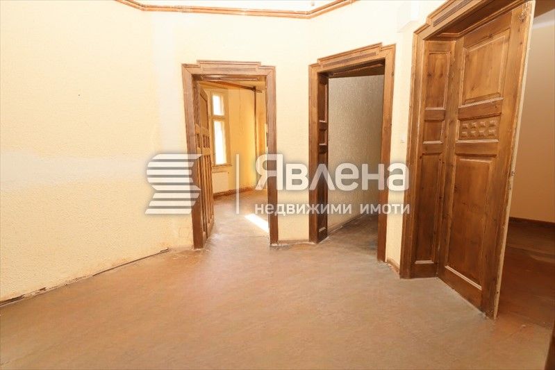Продава се Четиристаен апартамент в София, Докторски паметник - 150 кв.м за 4334 €/кв.м - Снимка #4