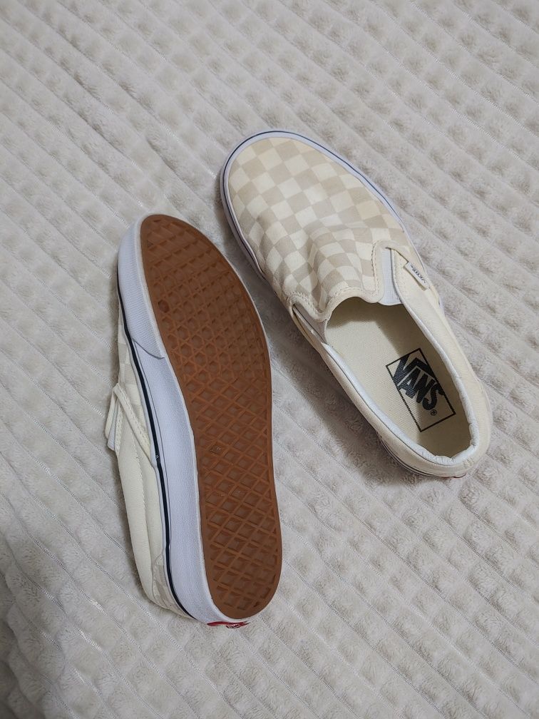 Оригинални кецове Vans