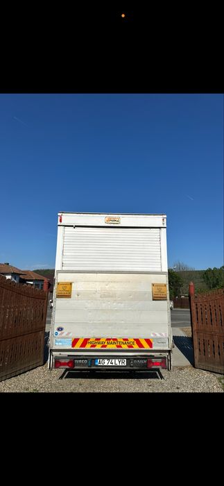 Cub cu lift iveco daily