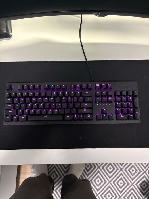 Tastura huntsman razer