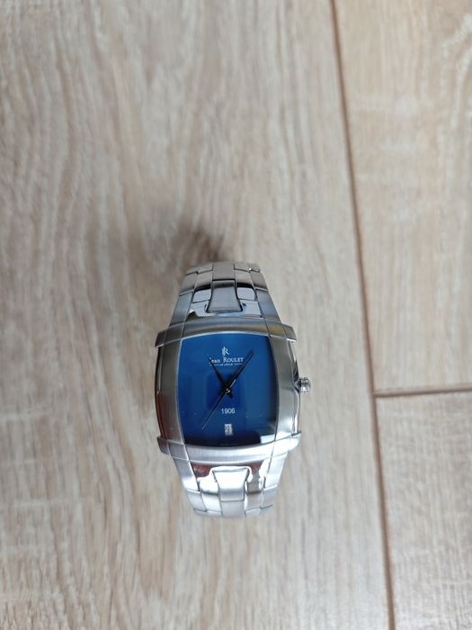 Чисто нов швейцарски часовник Jean Roulet Le Locle Cesar Bleu 30 метра