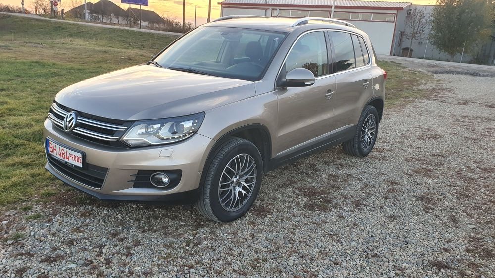Tiguan 4×4 2013 DSG  2.0 140 CP Navigatie Comenzi volan start stop sen