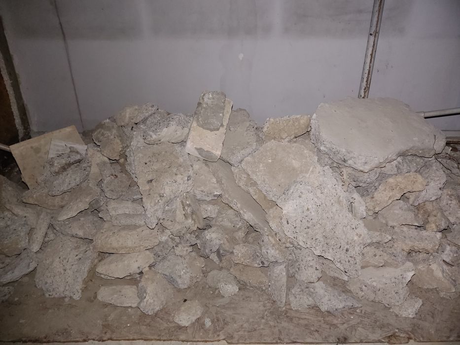 Продам бетонный бой, вторичный бетон, для планировки.