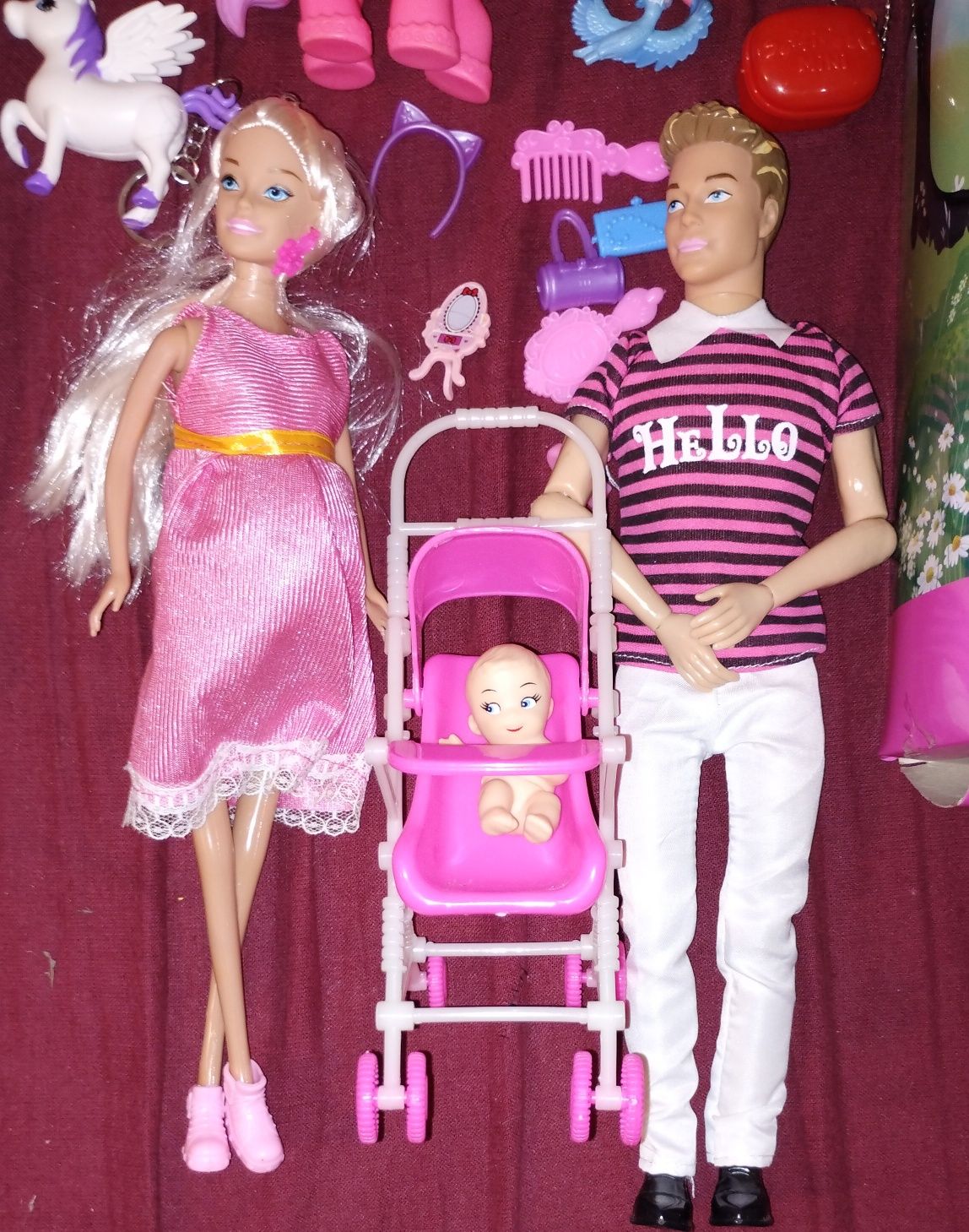 Jucarii fete barbie si figurine