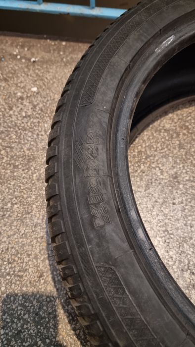 Anvelope iarnă 225 45 r18